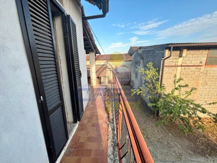 Casa con 6 locali in vendita in via baetta, Isola Dovarese