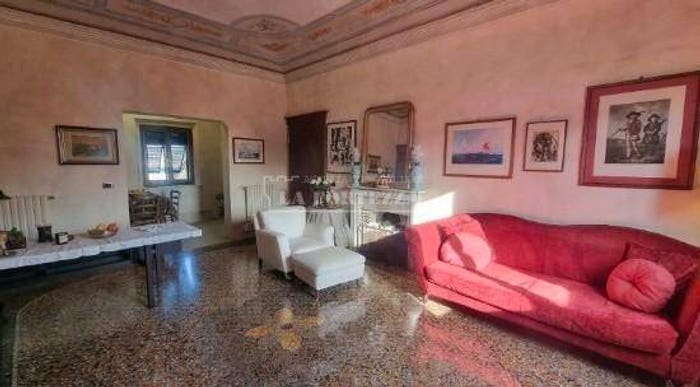 Appartamento con 5 locali in vendita in Via Pasquale Landi, Landi, Pisa