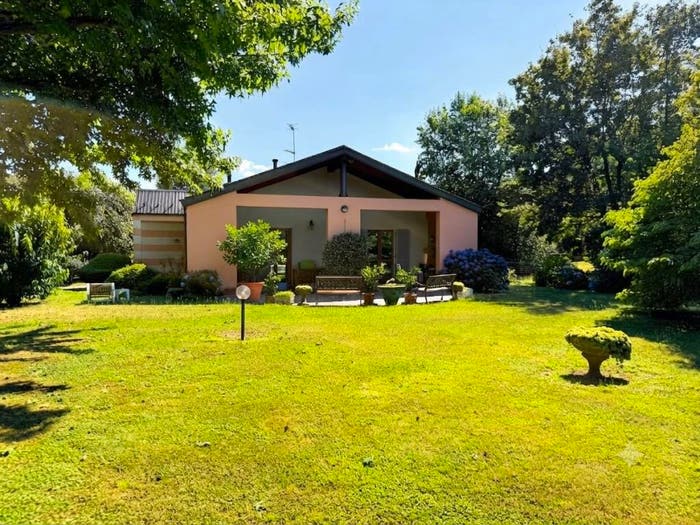 Casa con 6 locali in vendita in Ghevio, Meina