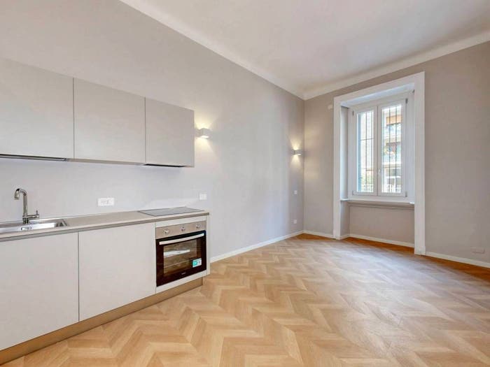Appartamento bilocale in vendita in Via Antonio Tantardini, Corso San Gottardo, Milano