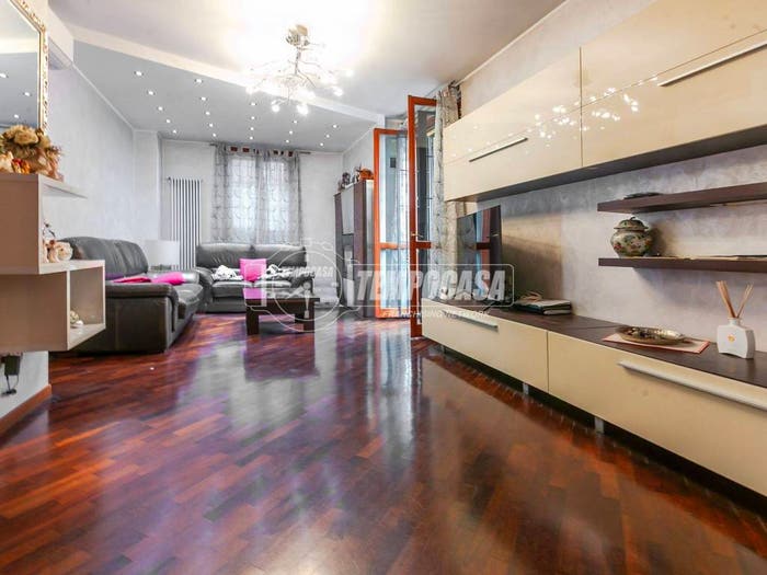 Appartamento trilocale in vendita in Via Giuseppe Verdi, Centro, Settimo Milanese