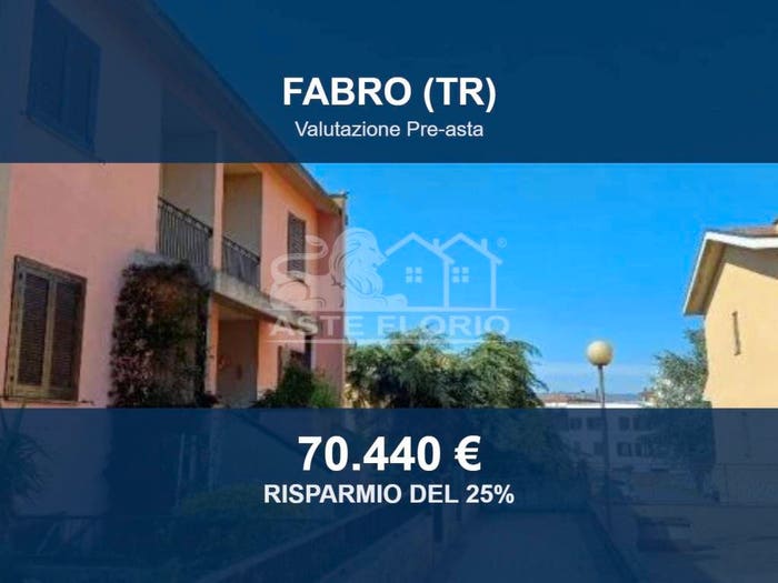 Appartamento con 6 locali in vendita in Via Salvatore Quasimodo, Fabro Scalo, Fabro
