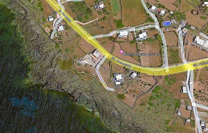 Casa con 6 locali in vendita in Pantelleria
