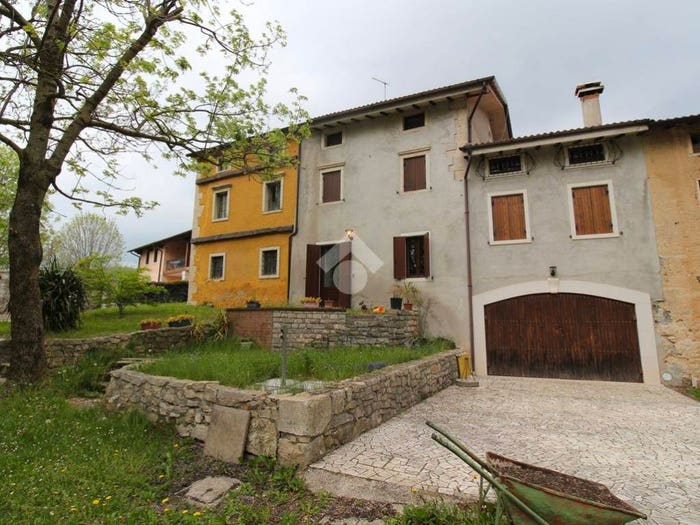 Casa trilocale in vendita in Via Cocco, Altissimo