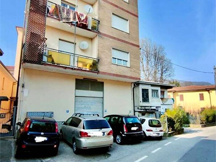 Appartamento trilocale in vendita in Via Canova, Canova San Zeno, Olgiate Molgora