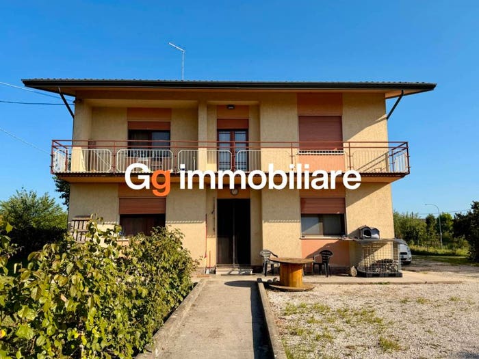 Casa con 6 locali in vendita in Via San Marco, Castelfranco Veneto