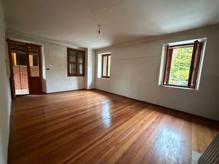 Casa con 6 locali in vendita in Via Saluzzo, Tabona Borgo Nuovo, Pinerolo