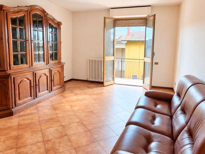 Appartamento con 6 locali in vendita in Via Marche, Arbia, Asciano