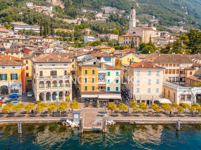 Appartamento bilocale in vendita in Via Maggio, Centro, Gargnano