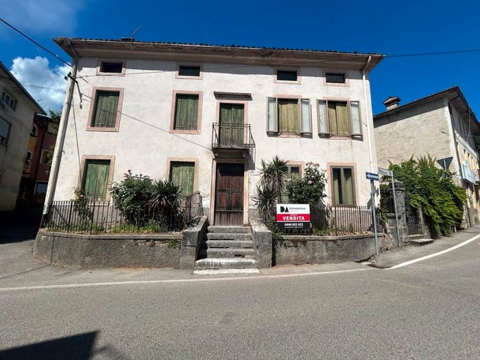 Casa con 6 locali in vendita in Via Mazzalovo, Centro, Cornedo Vicentino