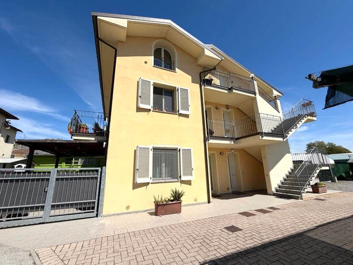 Appartamento trilocale in vendita in Via Perondi, Alberghi Via Romana Pescia Morta, Pescia