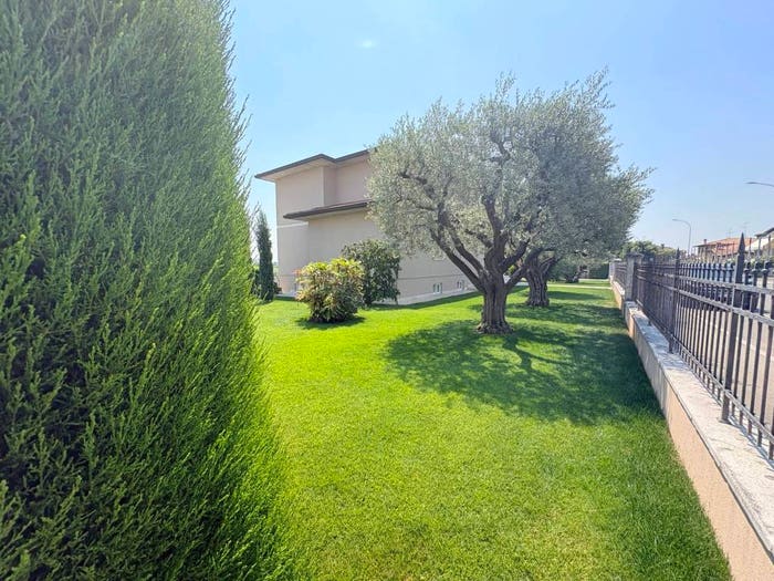 Casa con 6 locali in vendita in Via San Bernardino, San Bernardino, Montichiari