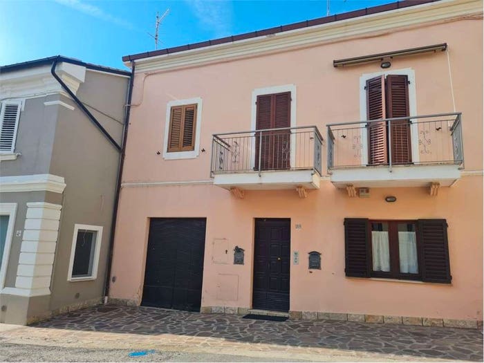 Casa quadrilocale in vendita in Baraccola Aspio, Ancona