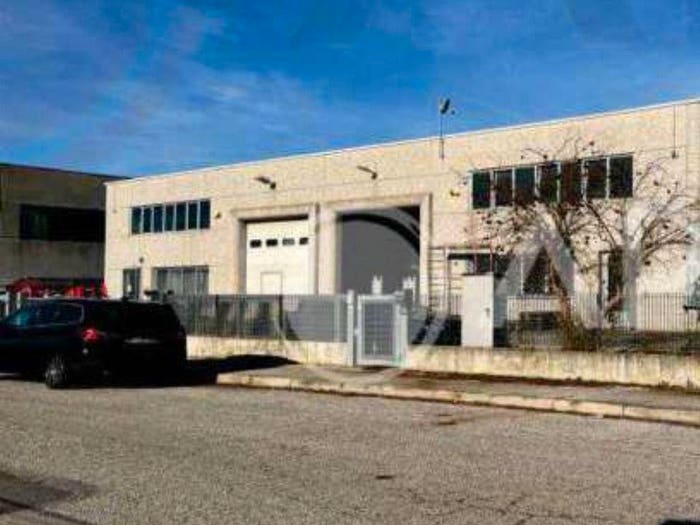 Appartamento con 6 locali in vendita in via Don Luigi Sturzo n A Pontelongo PD, Centro, Pontelongo