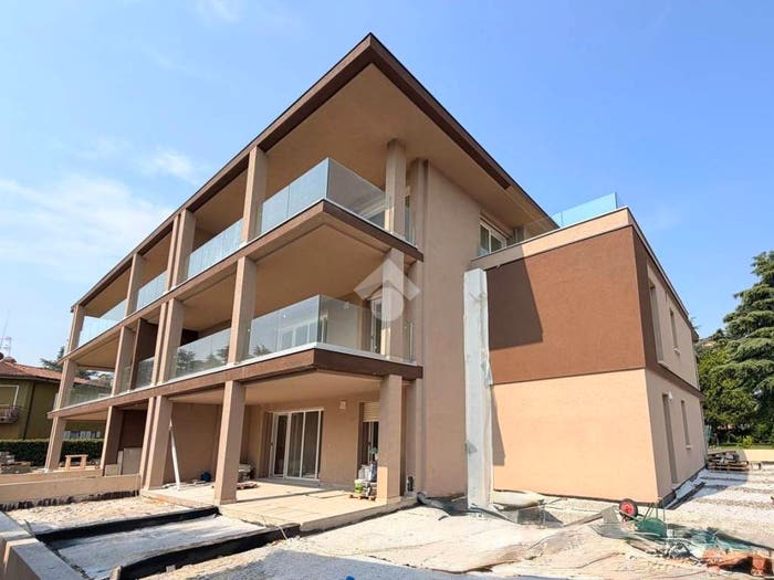 Casa trilocale in vendita in Via F Petrarca, Fiumicello, Brescia