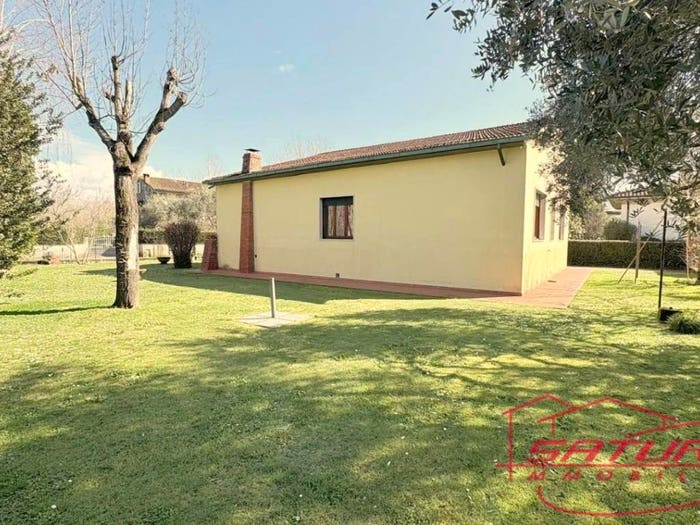 Casa con 5 locali in vendita in Via Giovanni Diodati, Mugnano, Lucca