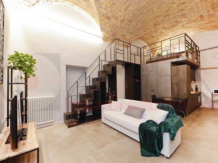 Appartamento trilocale in vendita in VIA BARTOLOMEO GALLETTI, Trastevere, Roma