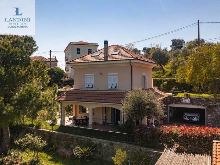 Casa con 6 locali in vendita in Via San Leonardo, Gorleri, Diano Marina