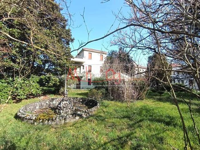 Casa con 6 locali in vendita in Via Fontane, Montemerlo, Cervarese Santa Croce