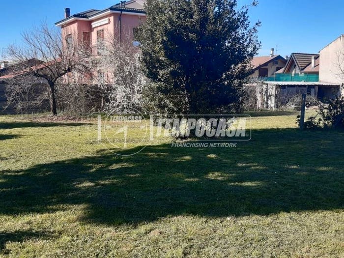 Casa trilocale in vendita in Via Giuseppe Mazzini, Centro, Cislago