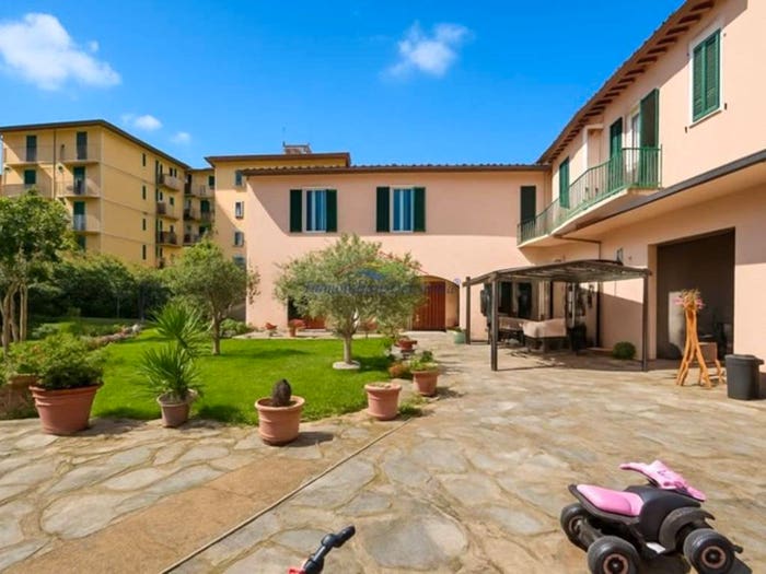 Casa con 5 locali in vendita in Via del Palazzo dei Diavoli, Isolotto Talenti, Firenze