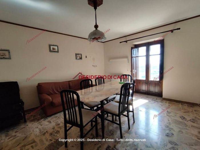 Casa con 6 locali in vendita in Vicolo del Moro, Gangi