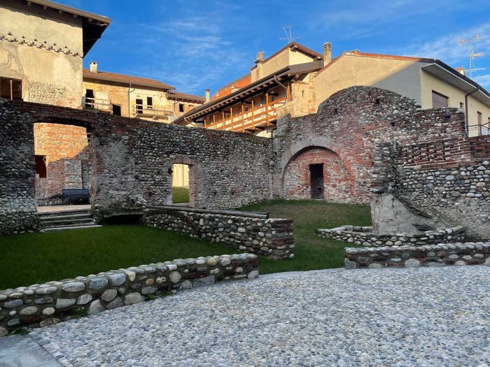 Appartamento trilocale in vendita in Piazza Martiri, Centro, Borgo Ticino