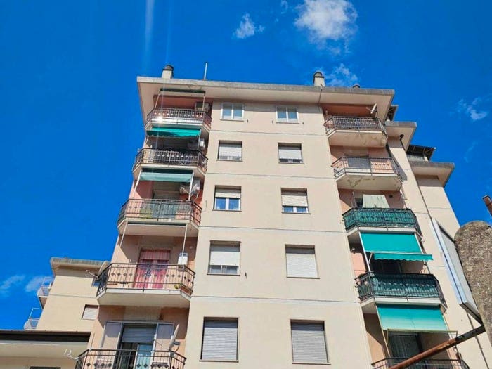 Appartamento con 5 locali in vendita in Via Vittorio Veneto, Centro, Mignanego