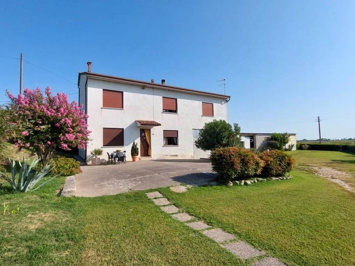 Casa con 6 locali in vendita in Crocetta, Badia Polesine