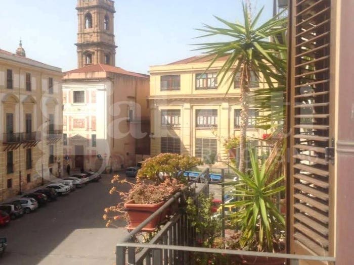 Appartamento trilocale in vendita in Via Sant' Alessandro, Castellammare, Palermo