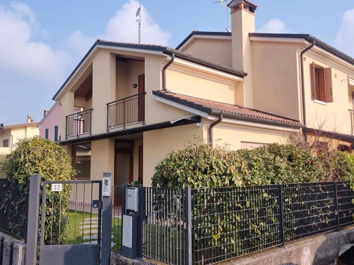 Casa quadrilocale in vendita in Via dei Colli, Centro, Farra di Soligo