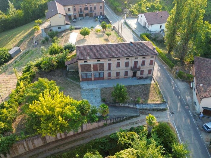 Casa con 6 locali in vendita in Via Dottor Giuseppe Ollino, Santa Caterina, Rocca d'Arazzo