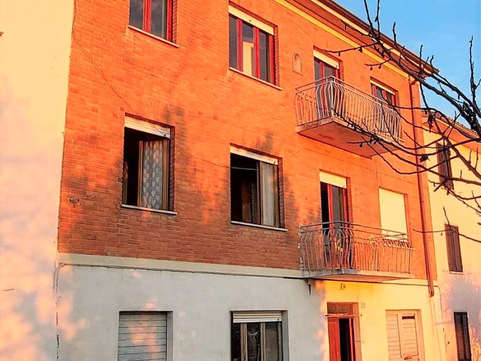 Casa con 6 locali in vendita in Via Armentino, Calosso