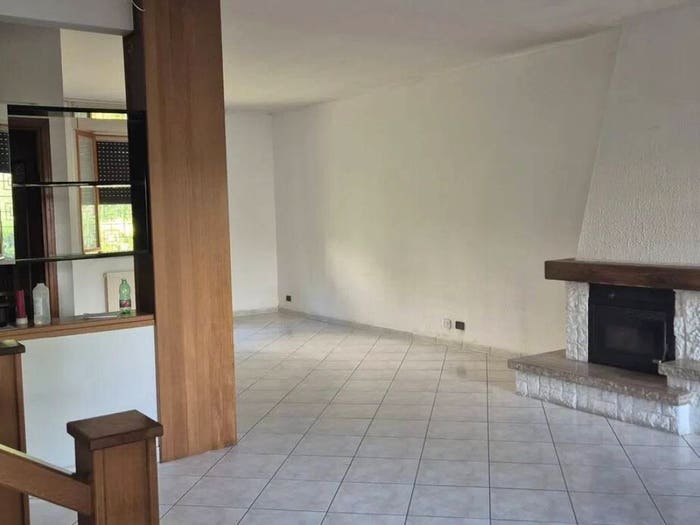 Casa quadrilocale in vendita in Via Masaccio, Centro, Novi di Modena