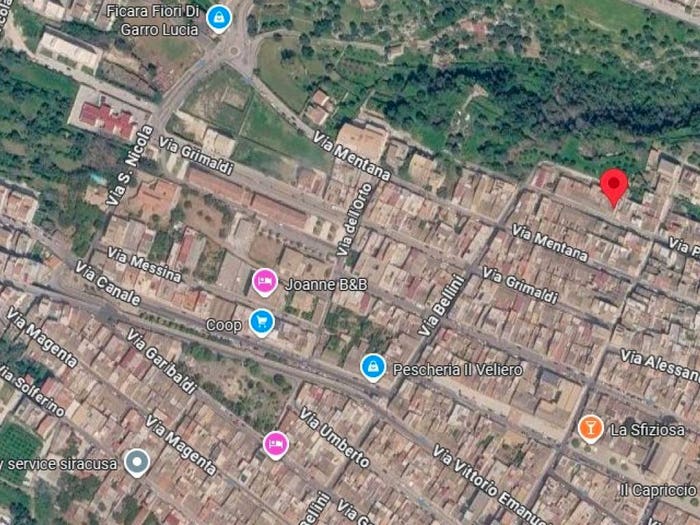 Appartamento con 6 locali in vendita in Via Principe Amedeo, Canicattini Bagni
