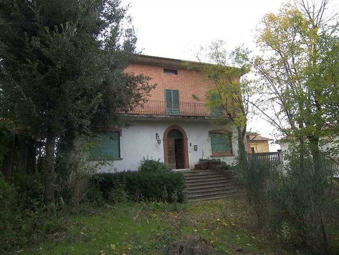 Casa con 6 locali in vendita in Via della Resistenza, Abbadia, Montepulciano