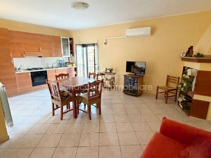 Casa quadrilocale in vendita in Via Roma, Centro, Cropalati