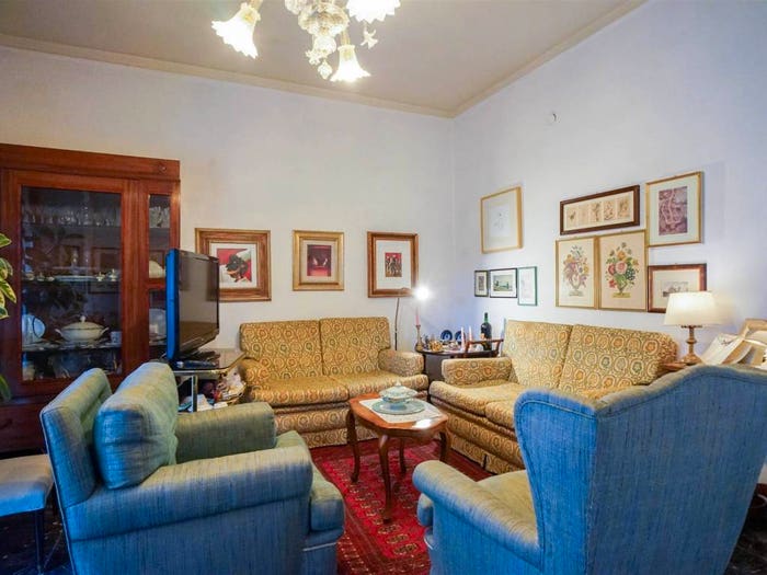 Appartamento con 6 locali in vendita in Via Val d'Aosta, Monteriggioni