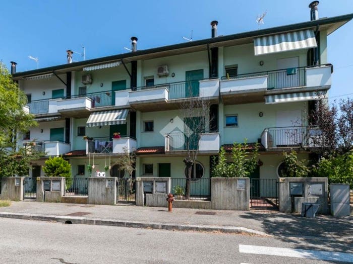 Casa quadrilocale in vendita in Viale arno, Santa Teresa, Cesenatico