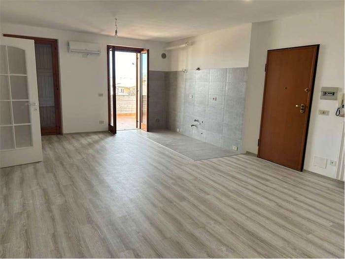 Appartamento trilocale in vendita in Strada Statale Goitese, Centro, Goito