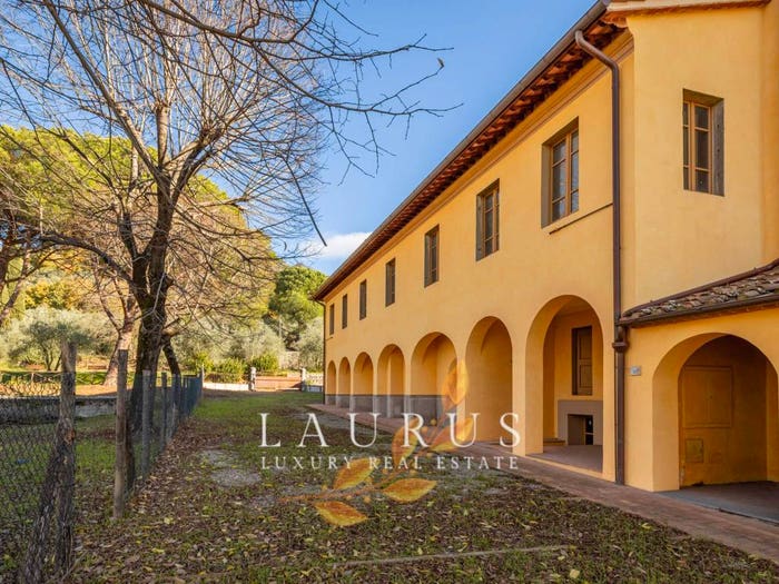 Appartamento con 5 locali in vendita in Montecchio, Cortona
