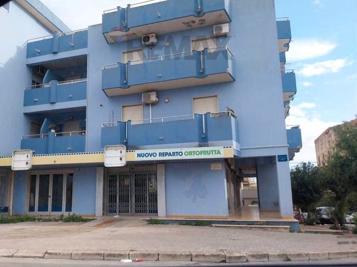Appartamento con 6 locali in vendita in Via Mazzini, Pozzallo
