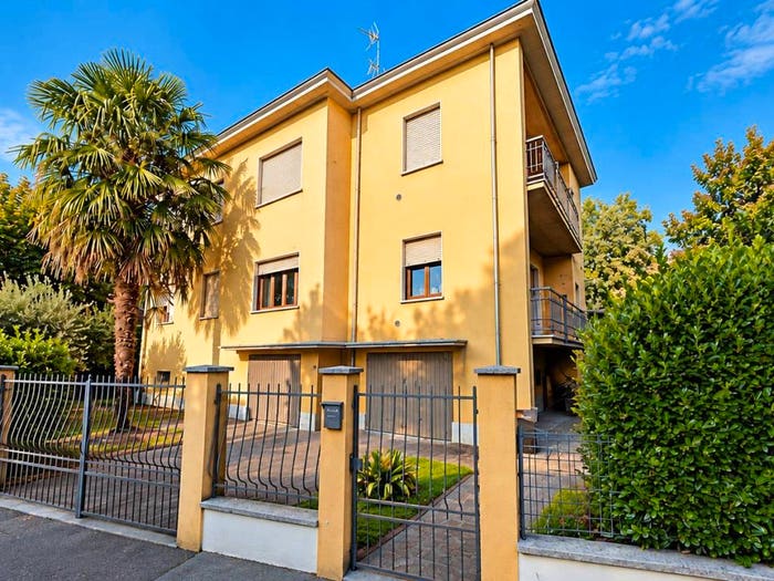 Casa con 6 locali in vendita in Viale dello Zodiaco, Villaggio Zeta, Modena