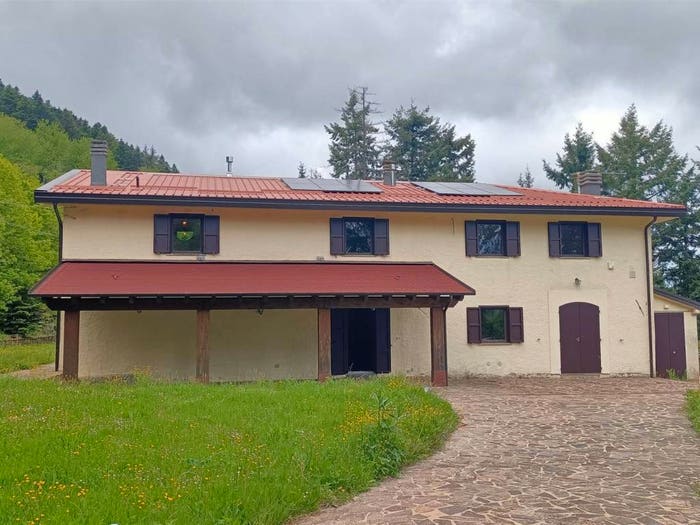 Casa con 6 locali in vendita in Via delle Macchie, Castiglione dei Pepoli