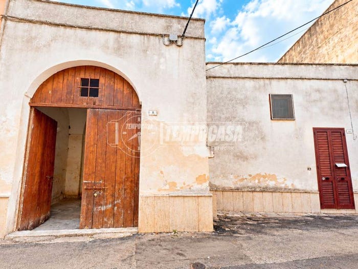 Casa trilocale in vendita in Via Luigi Berlinguer, Centro, Surbo