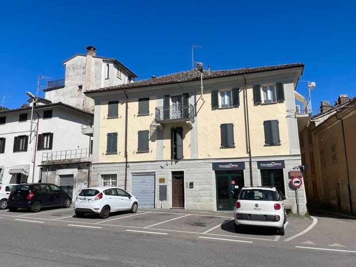 Casa con 6 locali in vendita in Piazza del Mercato, Godiasco, Godiasco Salice Terme