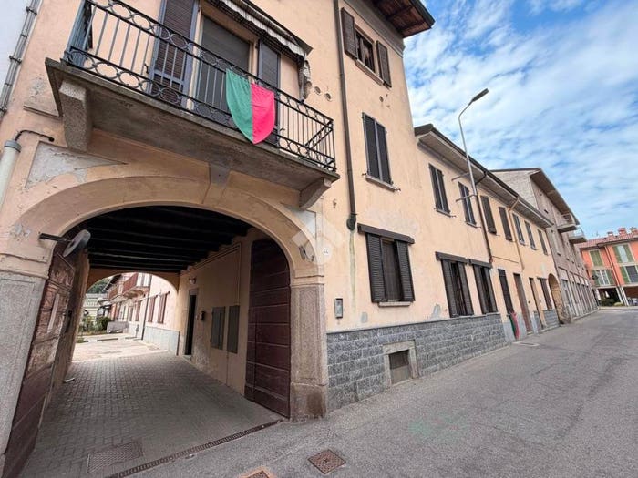 Appartamento bilocale in vendita in Via S Bartolomeo, Centro, Cassolnovo