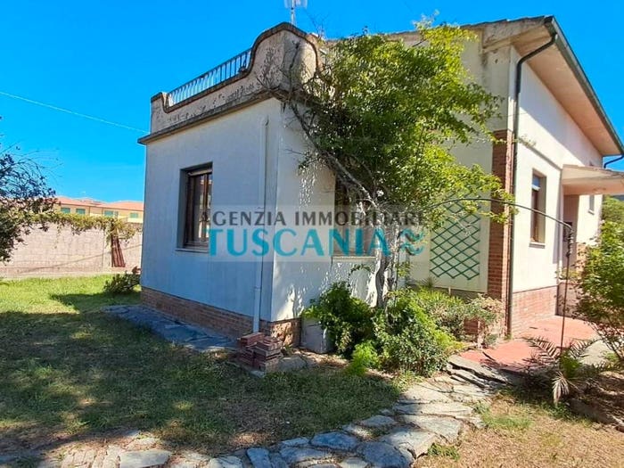 Casa con 6 locali in vendita in Marina di Cecina, Marina di Cecina, Cecina