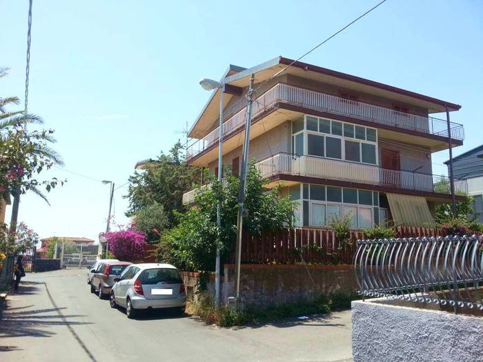 Appartamento trilocale in vendita in Via Salvo D'Acquisto, Centro, Gravina di Catania