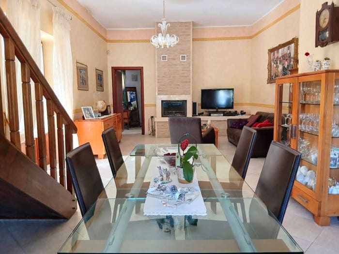 Casa con 6 locali in vendita in Centro, Orte